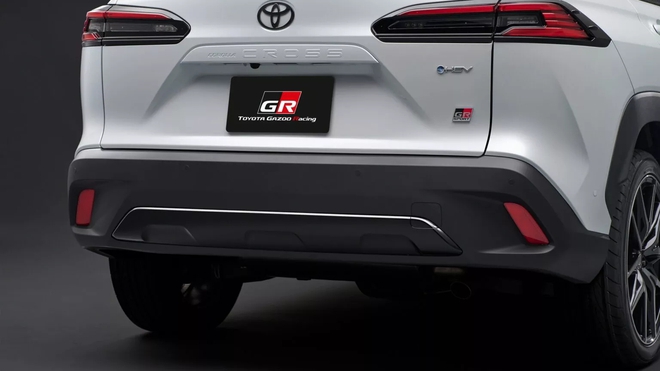 Toyota Corolla Cross 2026 đang hot c&oacute; bộ ảnh thực tế bản GR Sport mới toanh, c&oacute; AWD, fan cứng d&ograve;ng xe n&agrave;y xem xong chắc sẽ nghiền - Ảnh 9.