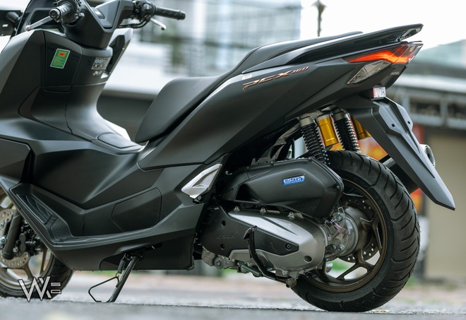Honda Phi Thuyền 2025 quá 'hot', một lô vừa về giờ còn vài chiếc: Cốp to hơn của SH, ăn xăng 2,2L/100km - Ảnh 3.