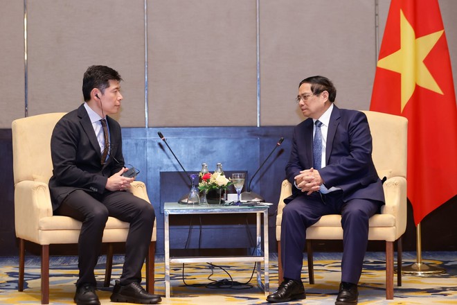 Thủ tướng Phạm Minh Chính tiếp ông Anthony Tan, CEO và Đồng sáng lập Tập đoàn Grab. Ảnh: VGP