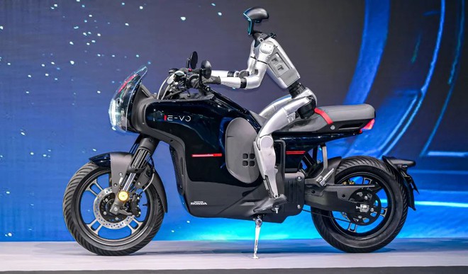 Xe điện đẹp lạ của Honda ra mắt: Mạnh hơn SH160i, 1 tiếng sạc đầy 80%, màn hình 7 inch, giá bán thế nào? - Ảnh 8.