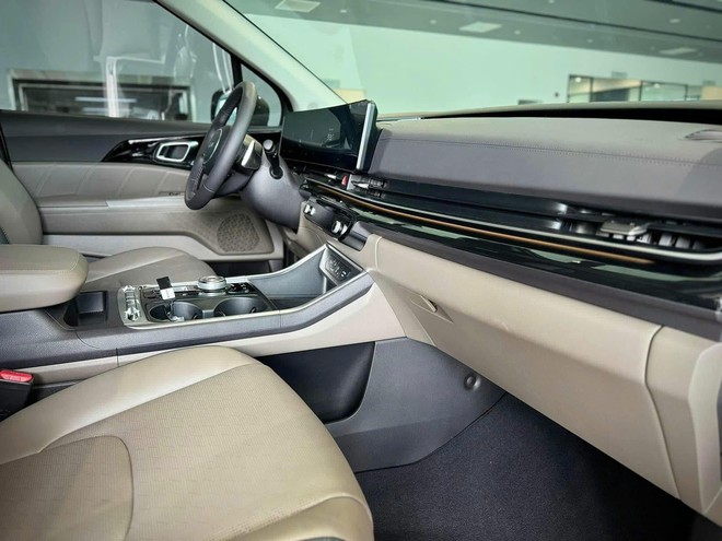 Kia Carnival máy dầu giảm tới 80 triệu: Bản tiêu chuẩn vẫn đắt hơn Custin cao nhất, nhưng con số này cho thấy người Việt mua xe không chỉ vì giá - Ảnh 10.