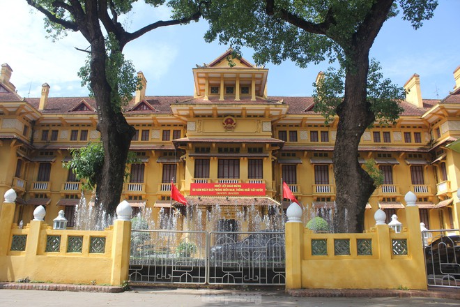 Khách nước ngoài ngưỡng mộ cách người Việt mừng 50 năm đất nước thống nhất - Ảnh 14.