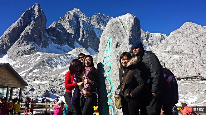 Khách Việt kể chuyện khi đến kỳ quan Trung Quốc, thốt lên một câu: "Không thể thở được!" - Ảnh 13.