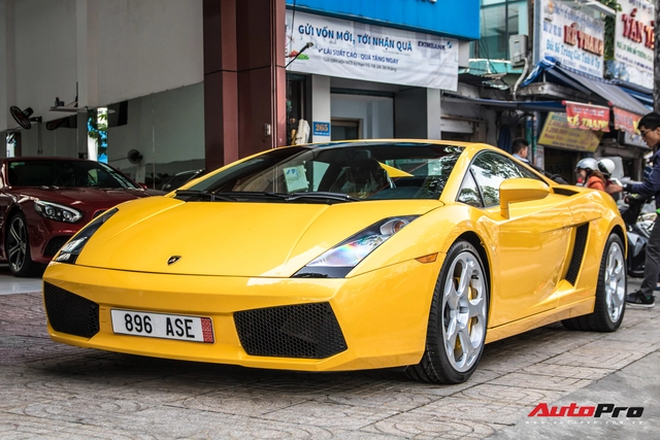 Cường Đô la 'trải lòng' chuyện mua chiếc Lamborghini đầu tiên Việt Nam: 'Mua bằng tiền tự kiếm, bị gia đình phản đối nên phải mang xe đi giấu’ - Ảnh 4.