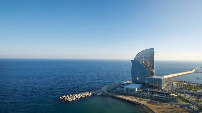 Tuyệt tác 13.000 tỷ của Việt Nam: "Đường cong" xa xỉ, hiếm có trên thế giới - Ảnh 5. Tuyệt tác 13.000 tỷ của Việt Nam: "Đường cong" xa xỉ, hiếm có trên thế giới - Ảnh 5.