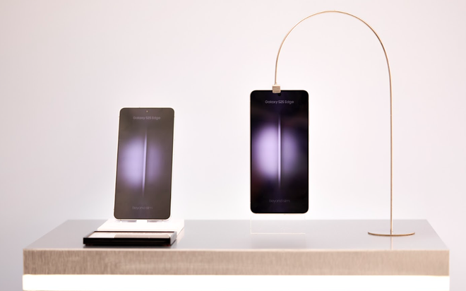 Galaxy S25 Edge &Quot;Đốn Tim&Quot; Linh Ngọc Đàm &Amp; Đồng Ánh Quỳnh Tại Workshop Samzone: Mỏng, Xịn, Chụp Ảnh Đỉnh 1 Photo1750210837390 17502108374601907986729 17502229202901419174138