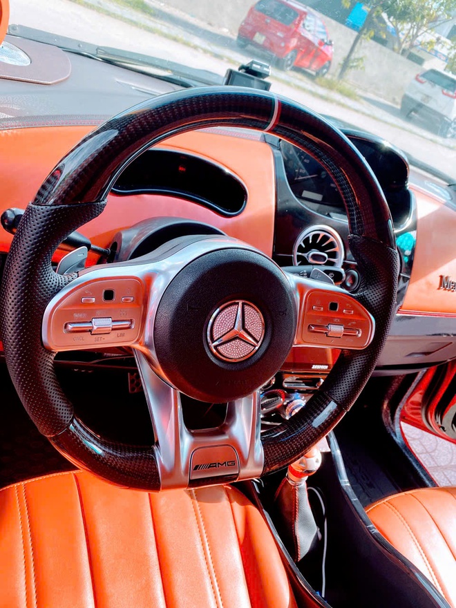 Cận cảnh Chevrolet Spark độ hết 150 triệu đồng: Vô-lăng AMG G63 giá 25 triệu đồng, cửa gió điều hòa Mercedes-Benz 6 triệu, mất 1 năm mới hoàn thành - Ảnh 6.