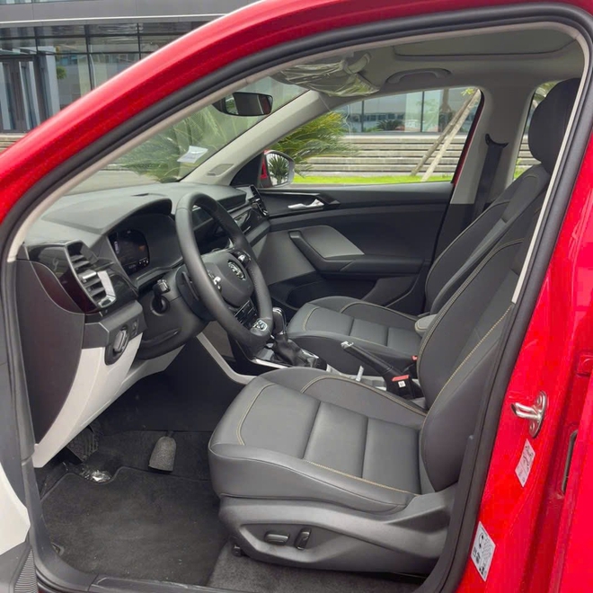 Ảnh thực tế 2 bản Skoda Kushaq tại Việt Nam: Giá dự kiến từ dưới 600 triệu đồng, ra mắt tháng này cạnh tranh Xforce, Creta - Ảnh 11.