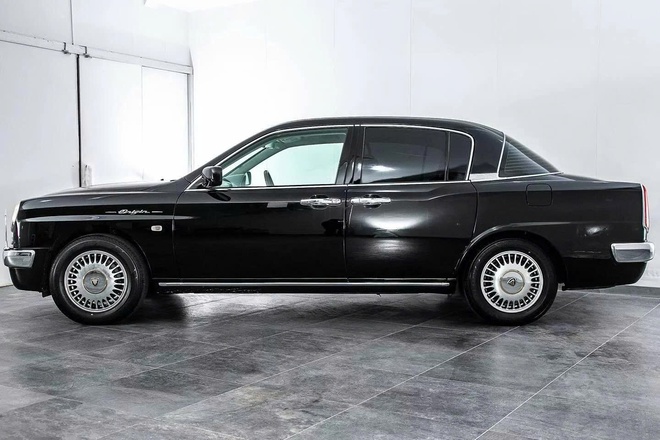 Đ&acirc;y l&agrave; chiếc Toyota đặc biệt m&agrave; kh&ocirc;ng nhiều người biết: Sản xuất năm 2000 nhưng thiết kế ho&agrave;i cổ, cửa mở ngược như Rolls-Royce, c&oacute; chi tiết giống 911 Targa, động cơ lấy từ Lexus - Ảnh 8.