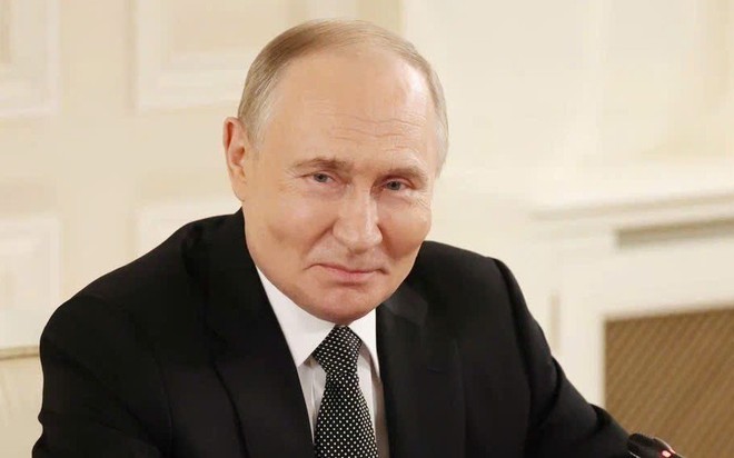 Tổng thống Nga Vladimir Putin nhắc lại những tình cảm ấm áp mà ông cảm nhận trong các chuyến thăm Việt Nam. Ảnh: TTXVN Tổng thống Nga Vladimir Putin nhắc lại những tình cảm ấm áp mà ông cảm nhận trong các chuyến thăm Việt Nam. Ảnh: TTXVN