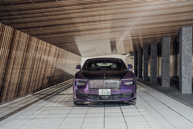 Tôi lái Rolls-Royce Spectre trên đường đua Nhật: Trải nghiệm ‘dễ dàng’ mà giàu cảm xúc - Ảnh 25.