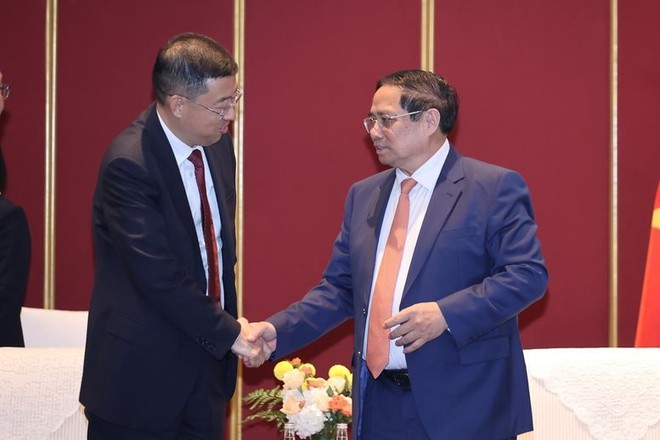 Thủ tướng Phạm Minh Chính tiếp ông Cát Hải Kiều, Chủ tịch Hội đồng quản trị Ngân hàng Trung Quốc (BOC), ngày 24/6. Ảnh: VGP Thủ tướng Phạm Minh Chính tiếp ông Cát Hải Kiều, Chủ tịch Hội đồng quản trị Ngân hàng Trung Quốc (BOC), ngày 24/6. Ảnh: VGP