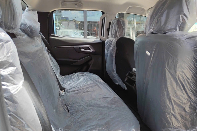 Isuzu D-Max dọn kho giảm 100 triệu đồng tại đại lý: Bản AT còn hơn 580 triệu, giá rẻ cho 'dân cày' không quan trọng mẫu mã - Ảnh 9.