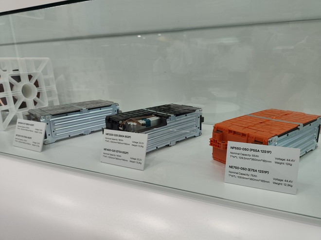 Đang 'trình diễn' ở Việt Nam hãng làm pin cho xe 'Rolls-Royce của người Nga' mà ông Putin sử dụng - Ảnh 3.