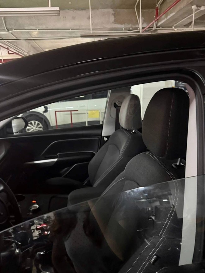 Lộ thêm ảnh thật nội thất VinFast Limo Green: Mở 3 hàng ghế vẫn đầy chỗ để đồ, vô lăng lấy từ xe tiền tỷ? - Ảnh 5.