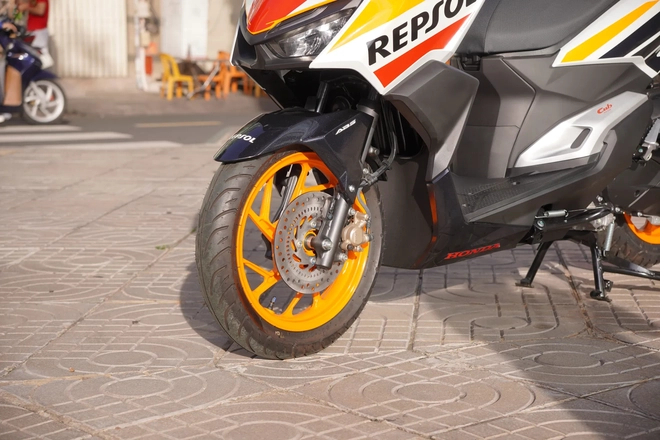 Cận cảnh Honda Vario bản giới hạn Repsol vừa về Việt Nam - Ảnh 1.