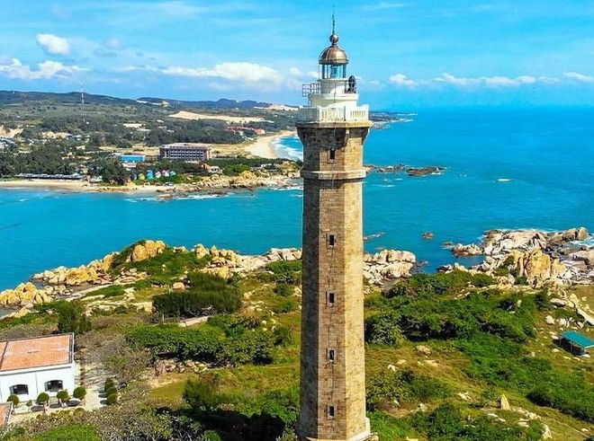 Nơi có cả biển và núi cách TP.HCM gần 200km: Nằm giữa biển nhưng không phải đảo, nước rút có thể đi bộ ra - Ảnh 9.