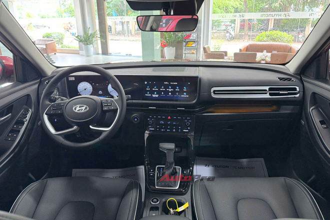 Hyundai Creta 2025 vừa ra mắt đã giảm giá tại đại lý: Bản N Line 'cháy hàng', bản 'base' còn 579 triệu đồng, tăng sức cạnh tranh Xforce - Ảnh 3.