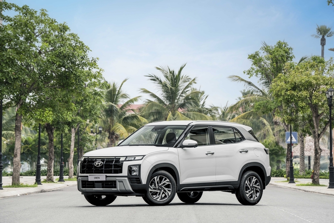 Nhà máy làm 180.000 xe/năm của Hyundai 'ra lò' xe mới: Hơn 20 tính năng an toàn, giá từ 600 triệu - Ảnh 3. Nhà máy làm 180.000 xe/năm của Hyundai 'ra lò' xe mới: Hơn 20 tính năng an toàn, giá từ 600 triệu - Ảnh 3.