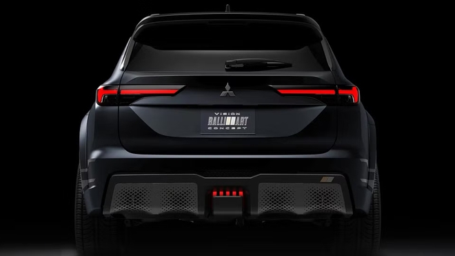 Mitsubishi Outlander bản hiệu suất cao này mà về Việt Nam thì dễ hot: Mâm lớn, phanh to, có chi tiết kiểu xe đua F1 - Ảnh 7.
