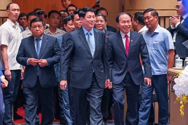 Chủ tịch nước Lương Cường dự Hội nghị xúc tiến đầu tư thương mại TP Hải Phòng, chiều 15/7. Ảnh: HN