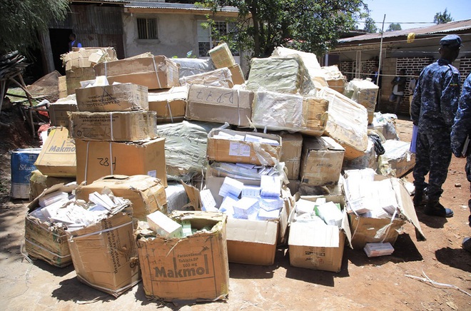 Kỷ lục: Đột kích hàng nghìn đường dây buôn bán thuốc giả tại 90 quốc gia, tịch thu 50,4 triệu sản phẩm - Ảnh 2.