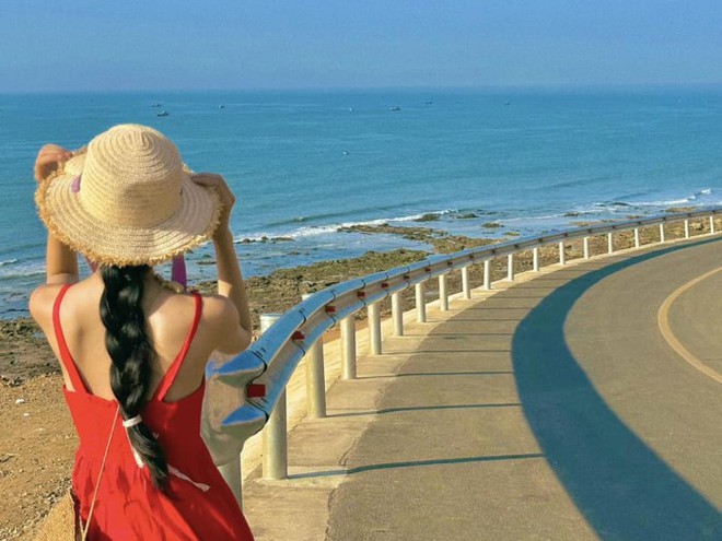 Sau sáp nhập, tỉnh này trở thành tỉnh lớn nhất Việt Nam: Vừa có rừng, vừa có biển, vừa có đường biên giới - Ảnh 8.