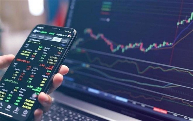 Bộ Tài chính vừa đề xuất mức thuế 20% trên lãi bán chứng khoán hàng năm. Ảnh minh họa