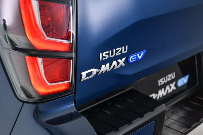Isuzu D-Max bản điện chốt giá dễ gây giật mình: Đắt gấp rưỡi bản máy dầu nhưng chỉ chạy được hơn 260km/sạc - Ảnh 8.