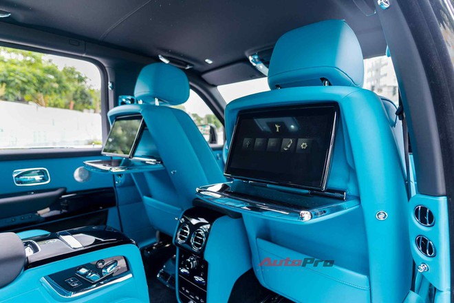 'Biệt thự di động' Rolls-Royce Cullinan Series II đầu tiên tại Việt Nam: Giá đồn đoán hơn 50 tỷ đồng, hàng ghế sau 4 chỗ kiểu thương gia, chưa phải xe duy nhất - Ảnh 7.