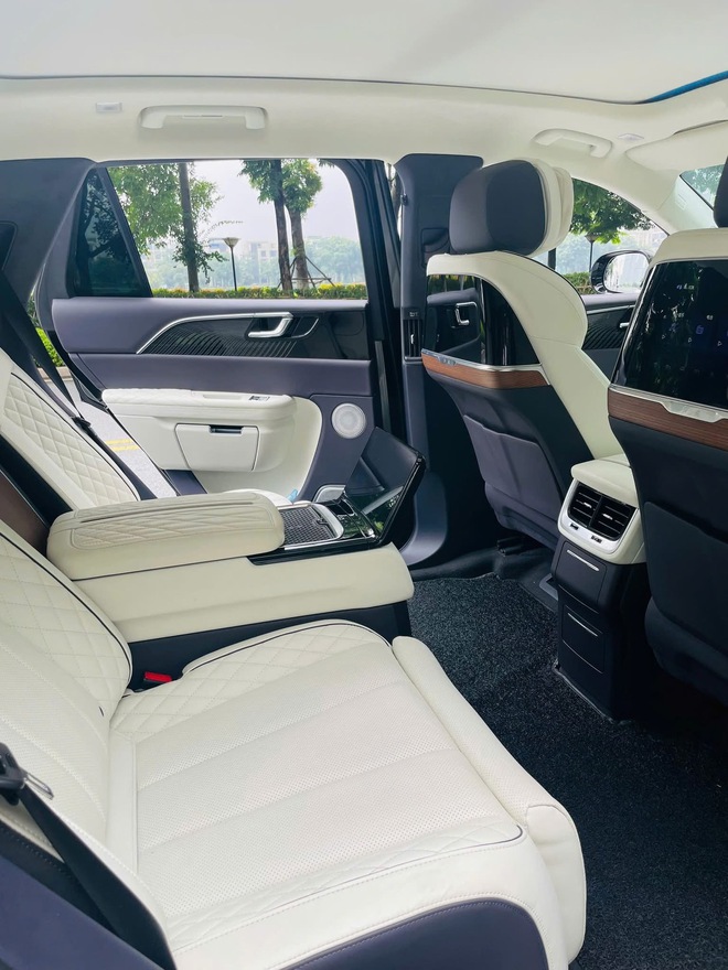 Chủ nhân chiếc Hongqi E-HS9 này ‘đánh rơi’ gần 2 tỷ đồng chỉ sau 2 năm sử dụng: ‘Rớt giá’ nhanh hơn xe Đức cùng đời, đi được 510km/lần sạc - Ảnh 8.