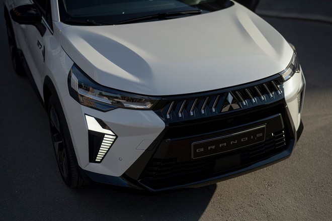 'Huyền thoại một thời' Mitsubishi Grandis hồi sinh sau 13 năm: Là xe SUV hợp thời hơn, động cơ hybrid - Ảnh 3.