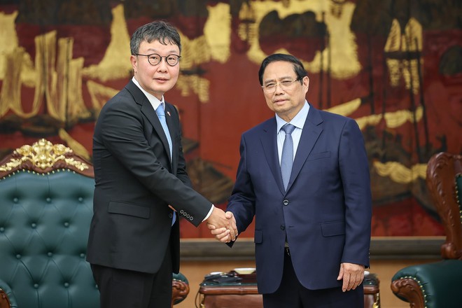 Thủ tướng tiếp ông Kim Hyoung-nyon, Phó Chủ tịch Tập đoàn Dunamu. Ảnh: VGP Thủ tướng tiếp ông Kim Hyoung-nyon, Phó Chủ tịch Tập đoàn Dunamu. Ảnh: VGP