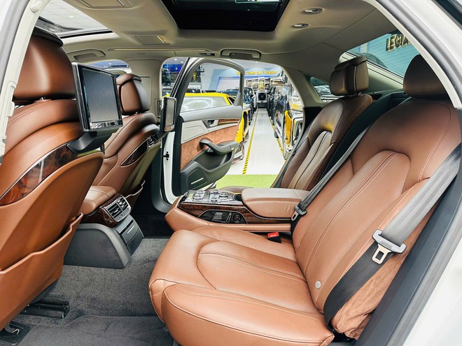 Rao Audi A8L 2017 giá 1,3 tỷ đồng, người bán chia sẻ: 5 tỷ không mua, giờ cũng không mua thì sao biết được 'trùm cuối Audi' đỉnh cỡ nào - Ảnh 11.
