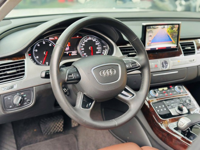 Rao Audi A8L 2017 giá 1,3 tỷ đồng, người bán chia sẻ: 5 tỷ không mua, giờ cũng không mua thì sao biết được 'trùm cuối Audi' đỉnh cỡ nào - Ảnh 8.
