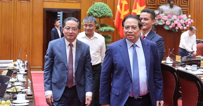 Thủ tướng làm việc với bộ, ngành liên quan và đại diện Tập đoàn CT Group. Ảnh: VGP