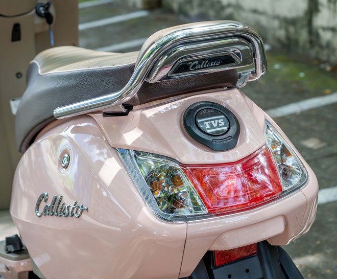 Loạt xe tay ga giảm giá mạnh: Có xe ngang hạng Air Blade, thông minh nhất phân khúc nhưng rẻ bằng gần nửa - Ảnh 5.