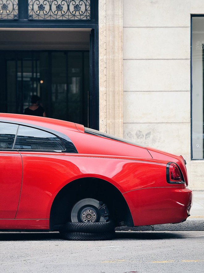 Xe Rolls-Royce 'cờ đỏ sao vàng' ở châu Âu hút 20.000 lượt tương tác, nhiều người hỏi: Sao chỉ có 3 bánh? - Ảnh 6.