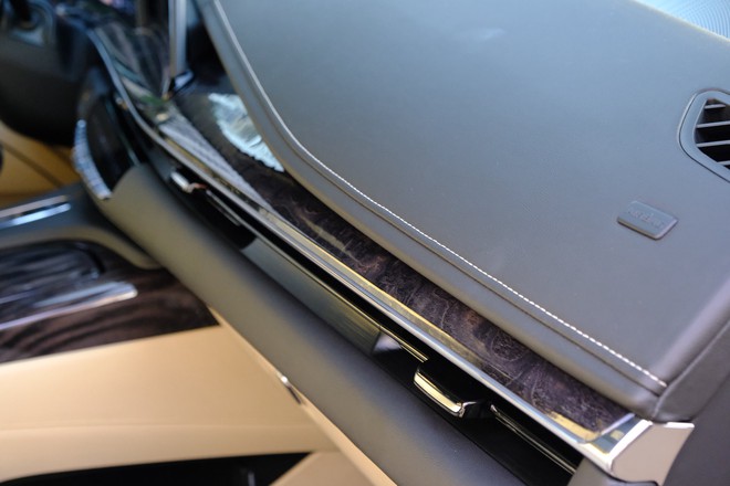 Xe Mỹ cực hiếm ở Việt Nam vừa rao bán: Chung động cơ VinFast President, đồng hồ hé lộ mức ăn xăng khủng - Ảnh 13.