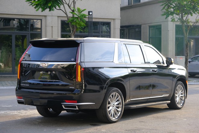 Xe Mỹ cực hiếm ở Việt Nam vừa rao bán: Chung động cơ VinFast President, đồng hồ hé lộ mức ăn xăng khủng - Ảnh 5.