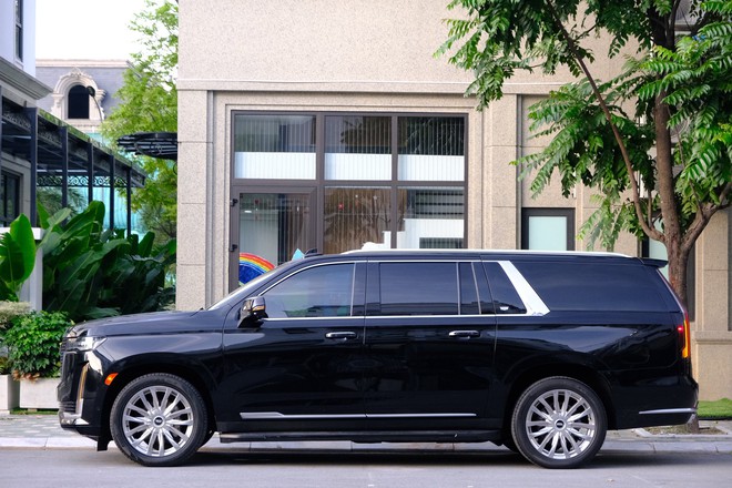 Xe Mỹ cực hiếm ở Việt Nam vừa rao bán: Chung động cơ VinFast President, đồng hồ hé lộ mức ăn xăng khủng - Ảnh 4.