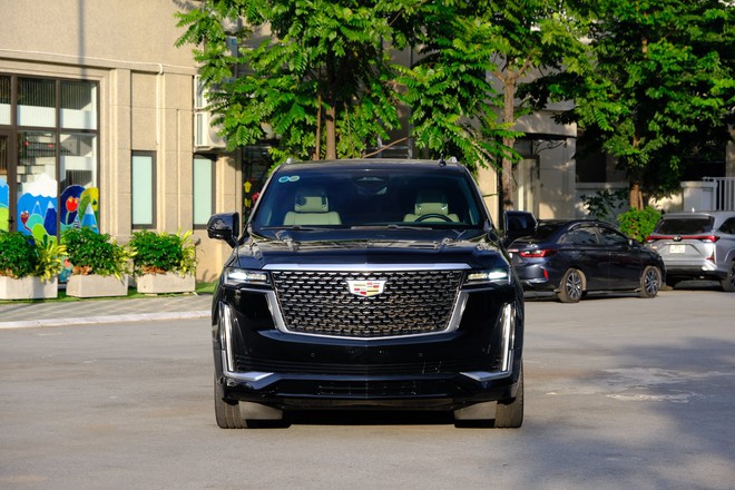 Xe Mỹ cực hiếm ở Việt Nam vừa rao bán: Chung động cơ VinFast President, đồng hồ hé lộ mức ăn xăng khủng - Ảnh 2.