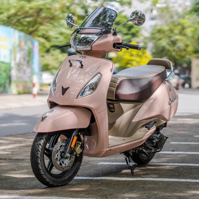 Ở Việt Nam có xe tay ga đang giảm giá mạnh, trang bị không thua kém đối thủ Vision mà rẻ hơn 10 triệu - Ảnh 1.