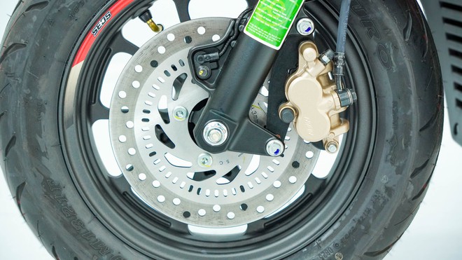 Honda Giorno+ SC35 ThaiGP bản giới hạn đầu tiên về Việt Nam - Ảnh 12.