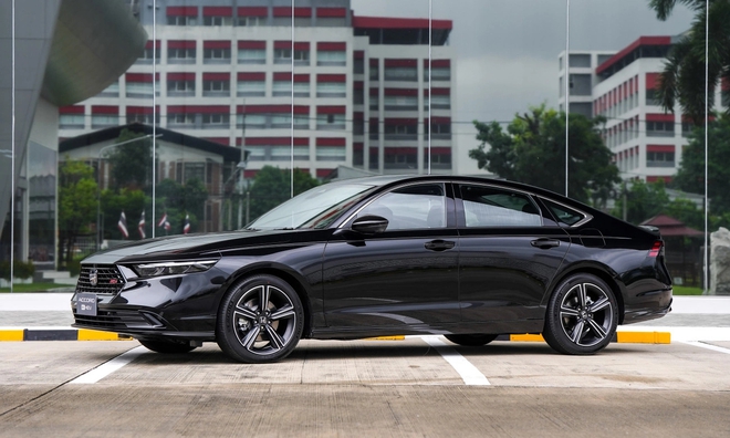 Honda Accord hybrid ra mắt ĐNÁ: Thêm loạt công nghệ trên bản tiêu chuẩn, màn HUD, 207 mã lực, liệu có về Việt Nam tăng sức đấu Camry? - Ảnh 3.
