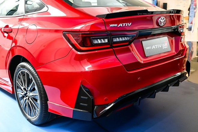 Cận cảnh Toyota Vios hybrid vừa ra mắt - Ảnh 6.