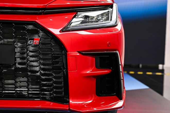 Cận cảnh Toyota Vios hybrid vừa ra mắt - Ảnh 5.