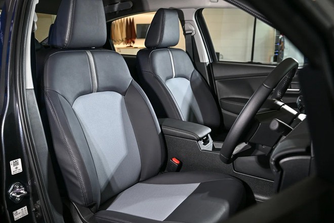 Cận cảnh Toyota Vios hybrid vừa ra mắt - Ảnh 11.