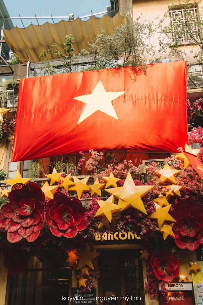 Khách Tây ngạc nhiên khi gặp cảnh tượng trên đường phố Việt Nam, nhận xét: "Tôi thấy nó ở mọi nơi!" - Ảnh 3.