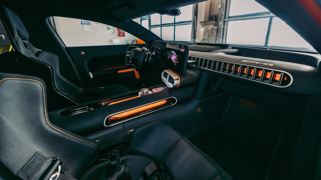 Ai nói xe điện không thể đi xa: Xe này đi một vòng trái đất trong 8 ngày, phá kỷ lục của xe Trung Quốc - Ảnh 10.